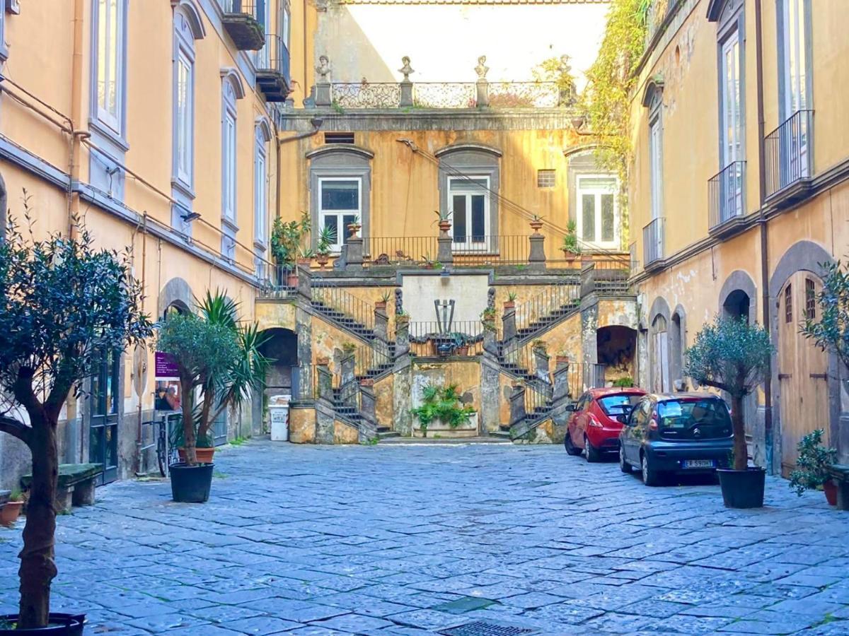 Vico Longo 25 - Ensuit Flat In The Heart Of Napoli Dış mekan fotoğraf