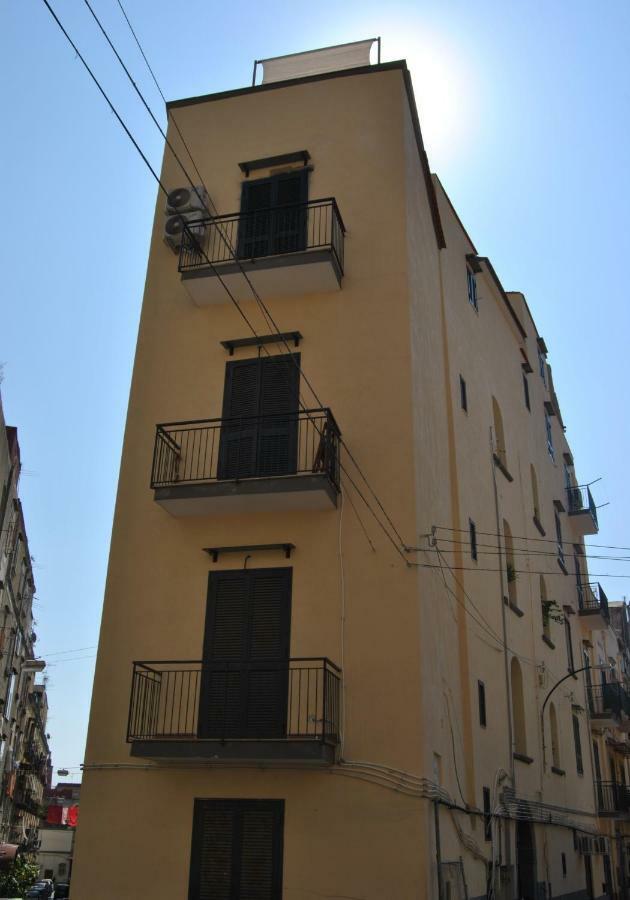 Vico Longo 25 - Ensuit Flat In The Heart Of Napoli Dış mekan fotoğraf